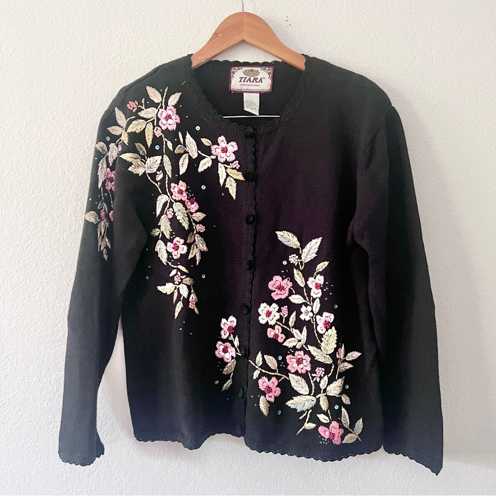 Tiara International Vintage Floral Embroidered Cardigan Sweater Sz L
